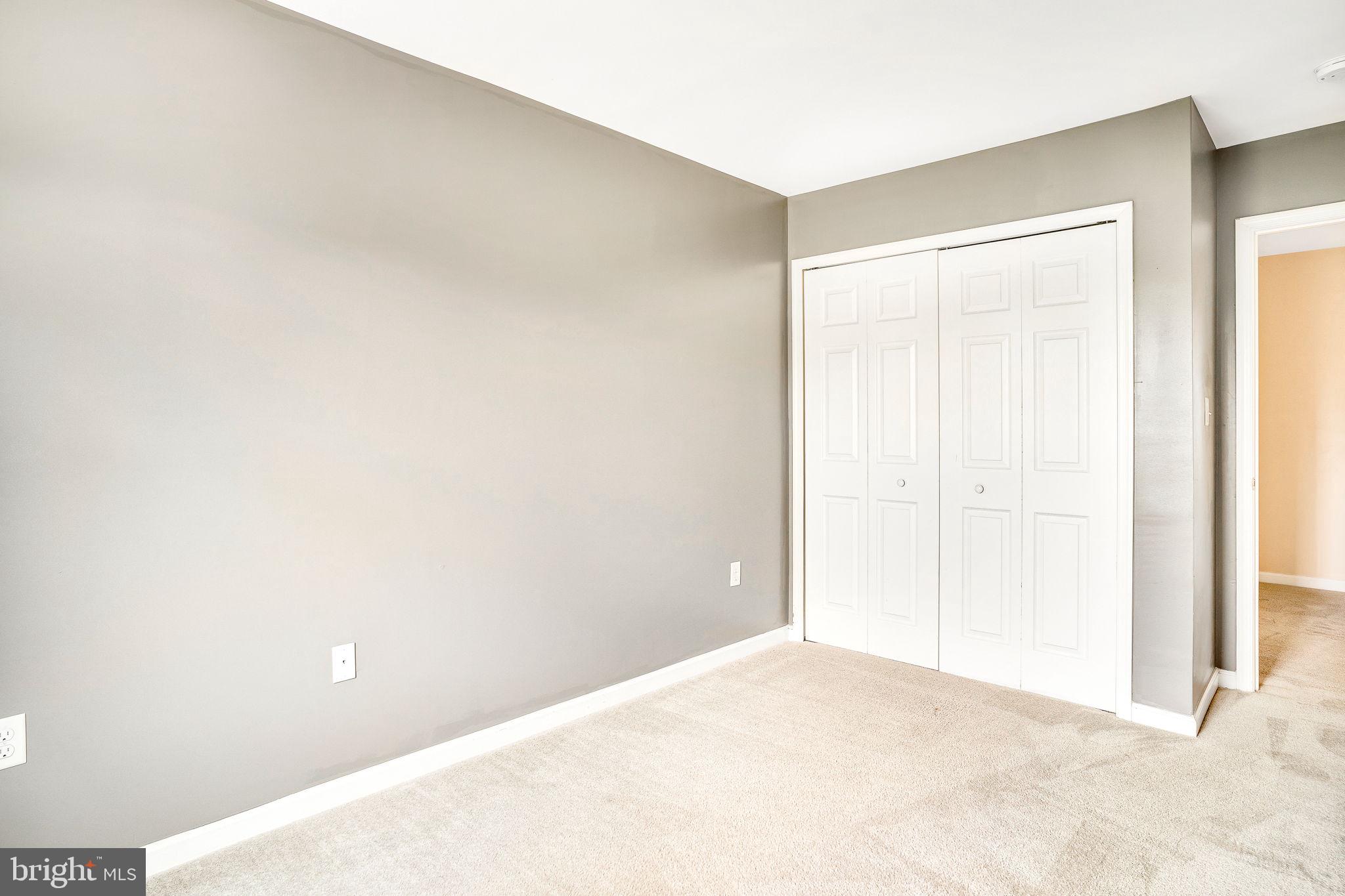 THE TOWNES OF RIDGEWAY - Residential