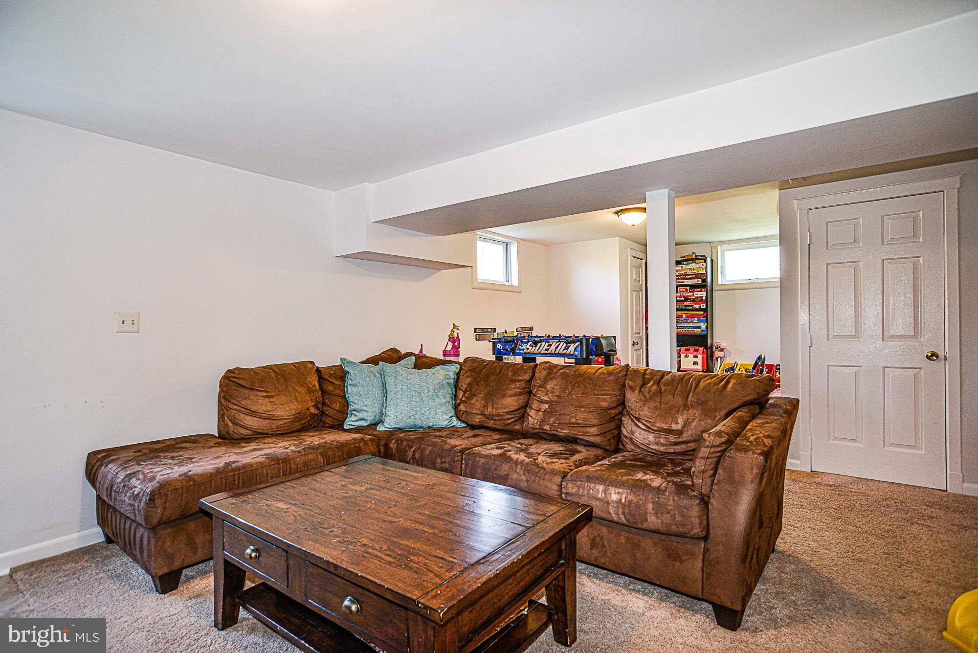 EXETER - Residential Lease