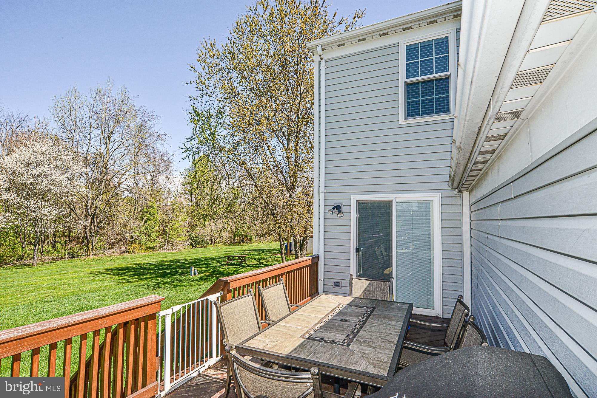 EXETER - Residential Lease