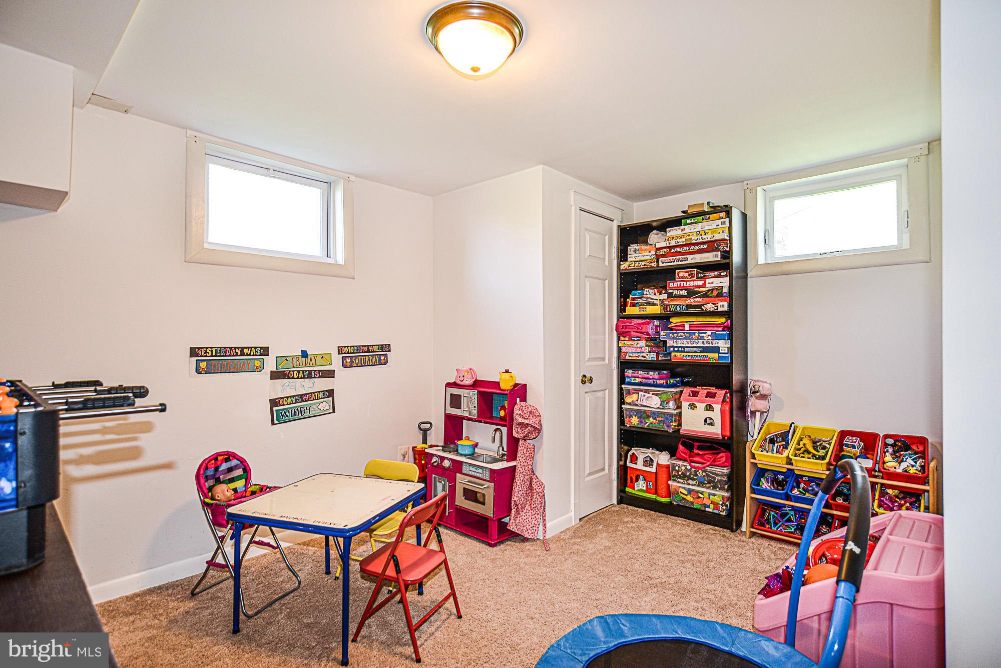 EXETER - Residential Lease