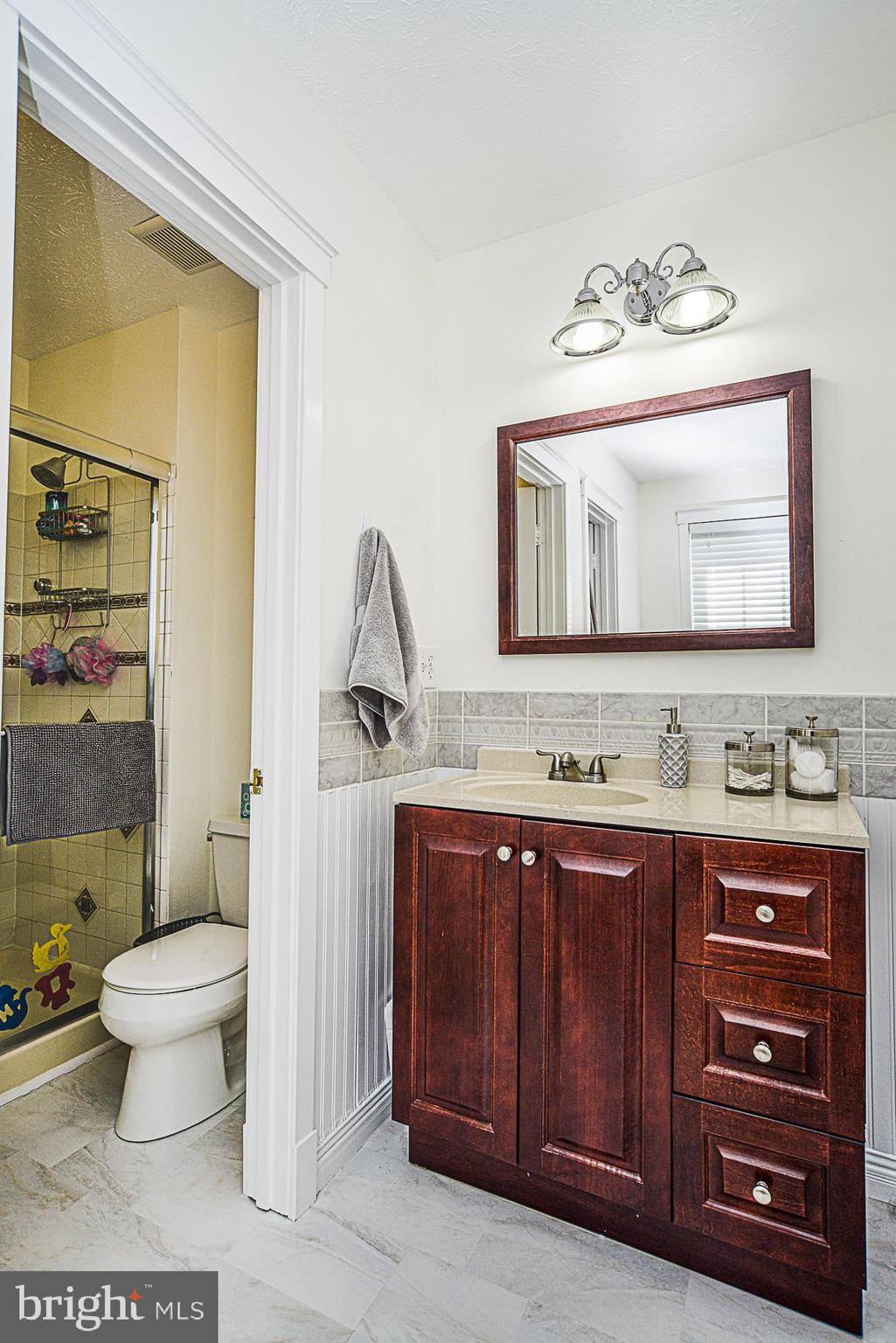 EXETER - Residential Lease