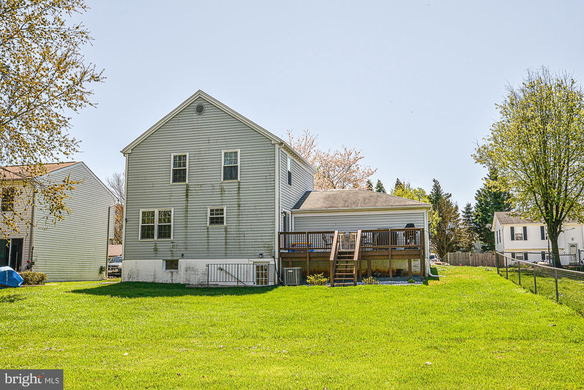 EXETER - Residential Lease