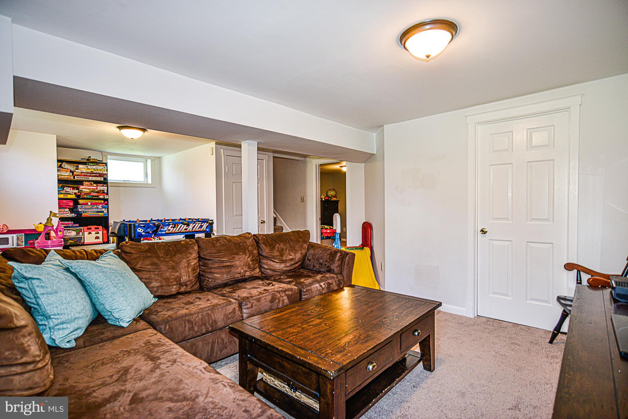 EXETER - Residential Lease