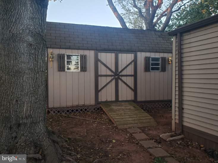 OAK KNOLL ESTATES - Residential