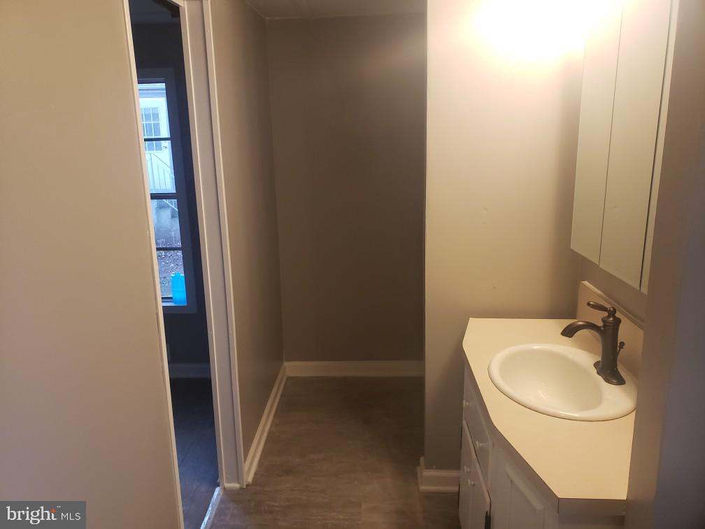 OAK KNOLL ESTATES - Residential