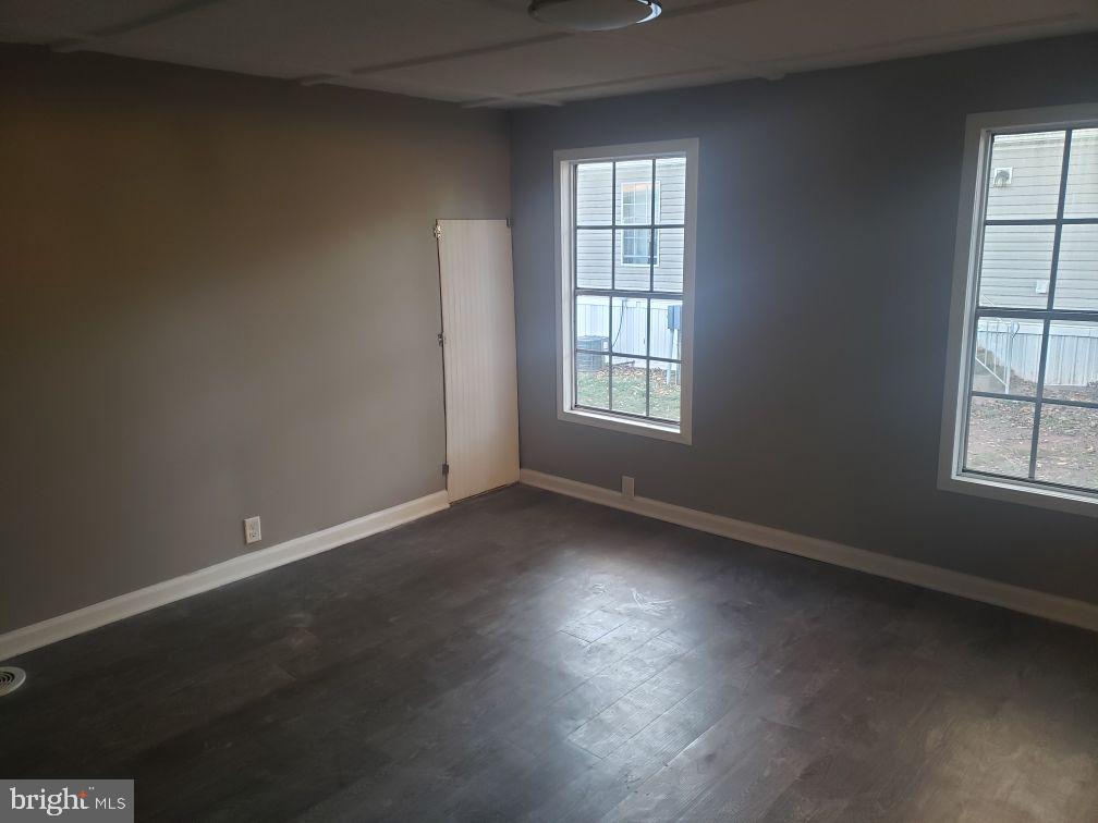 OAK KNOLL ESTATES - Residential