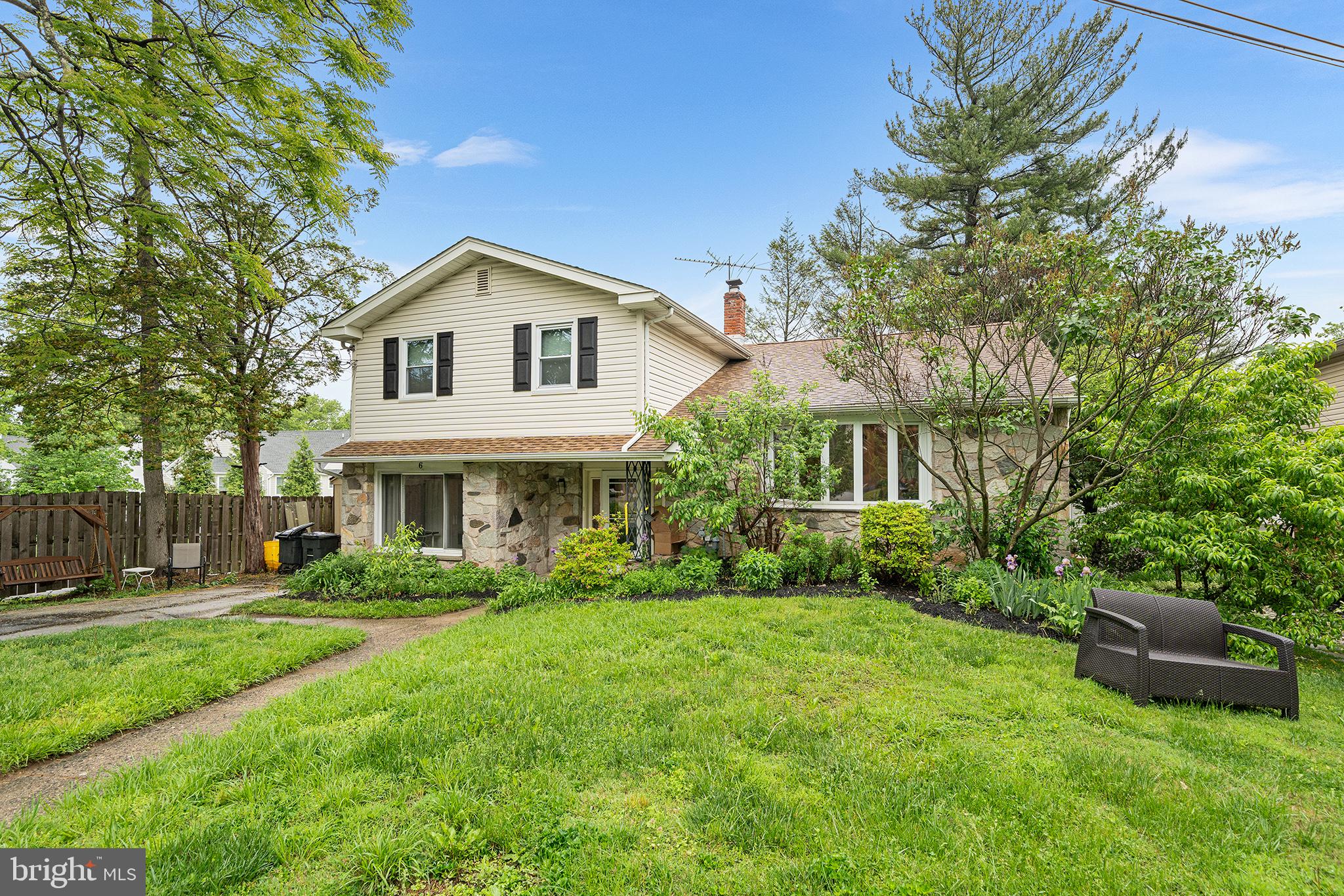 6 CONCORD CIRCLE