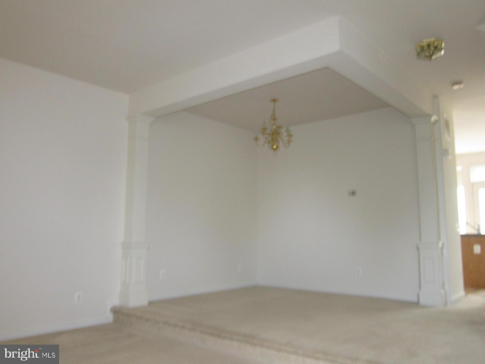 LOUDOUN PARKWAY CENTER - Residential Lease