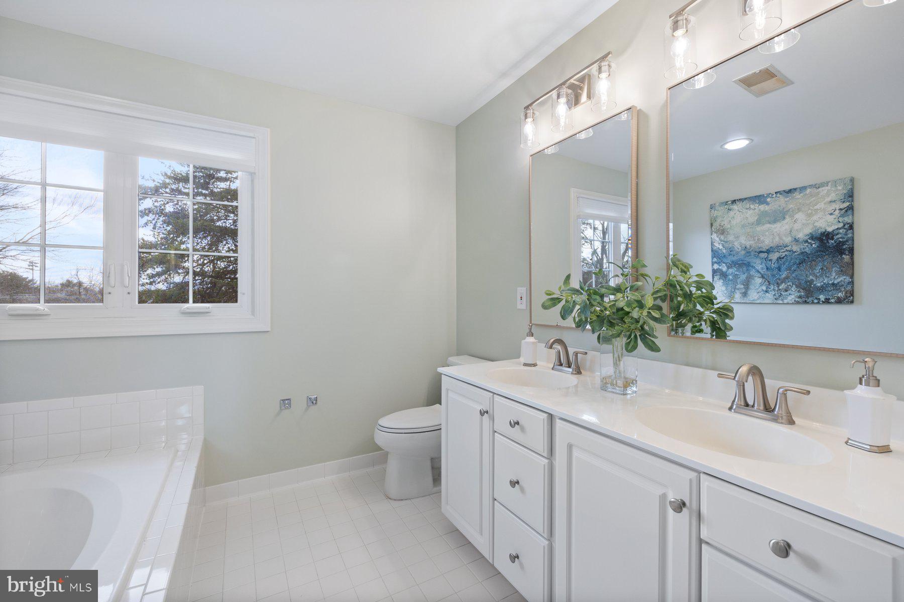 KINGSTOWNE - Residential