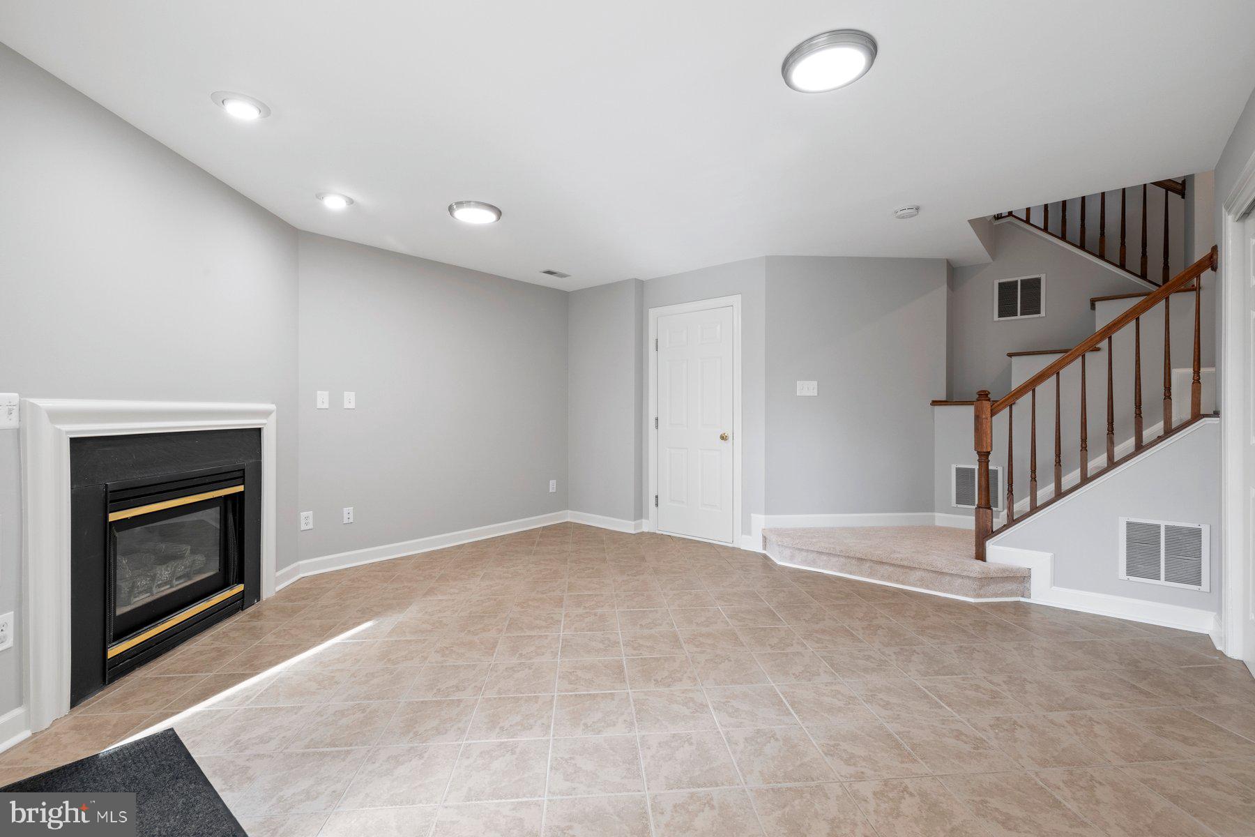 KINGSTOWNE - Residential