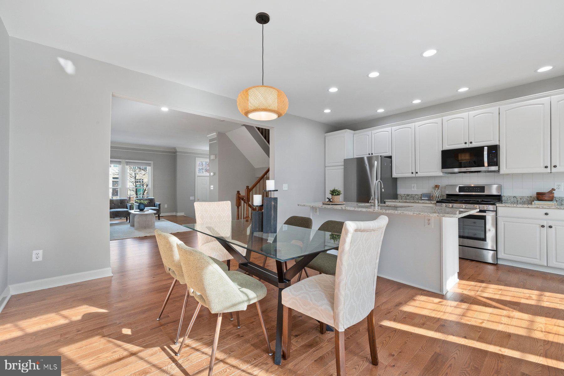 KINGSTOWNE - Residential