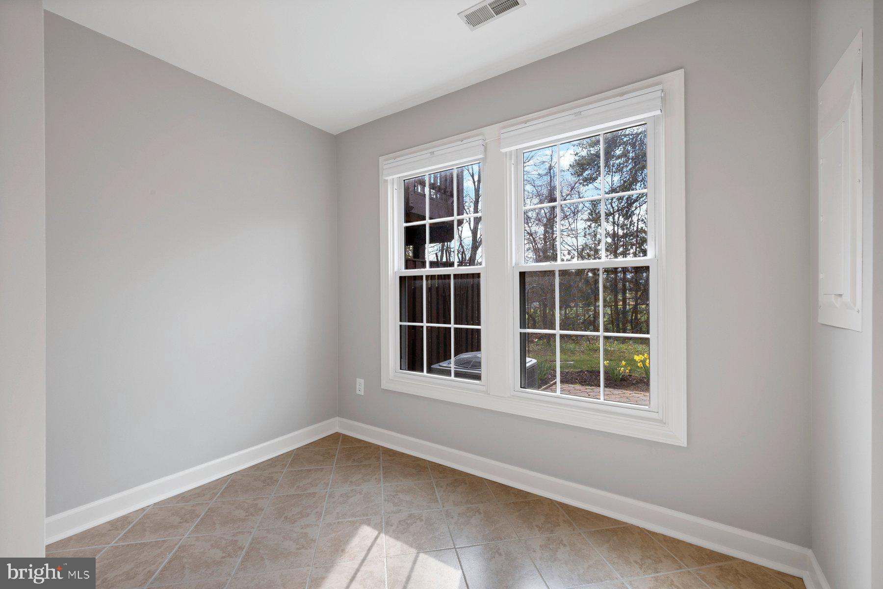 KINGSTOWNE - Residential