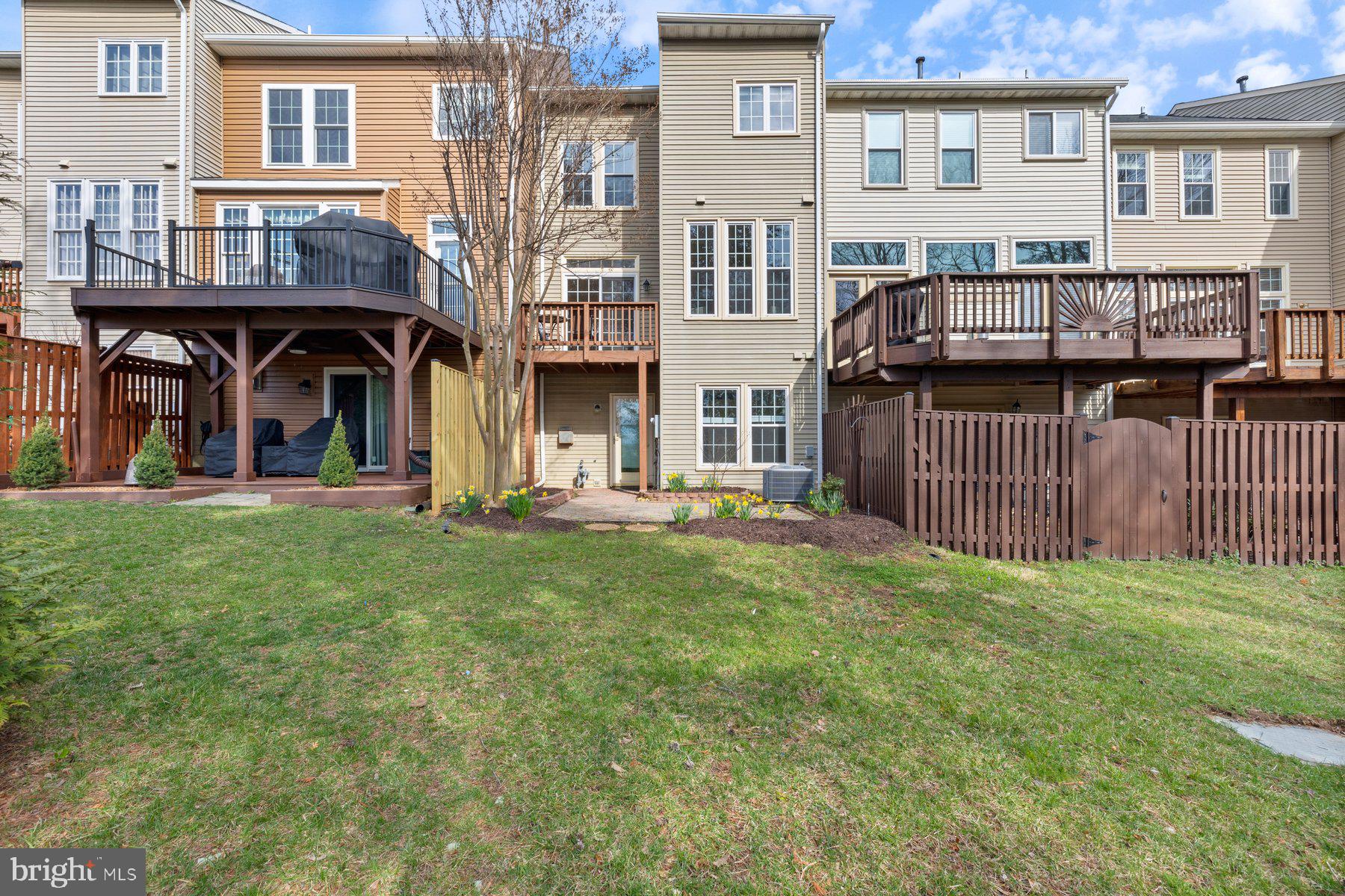 KINGSTOWNE - Residential