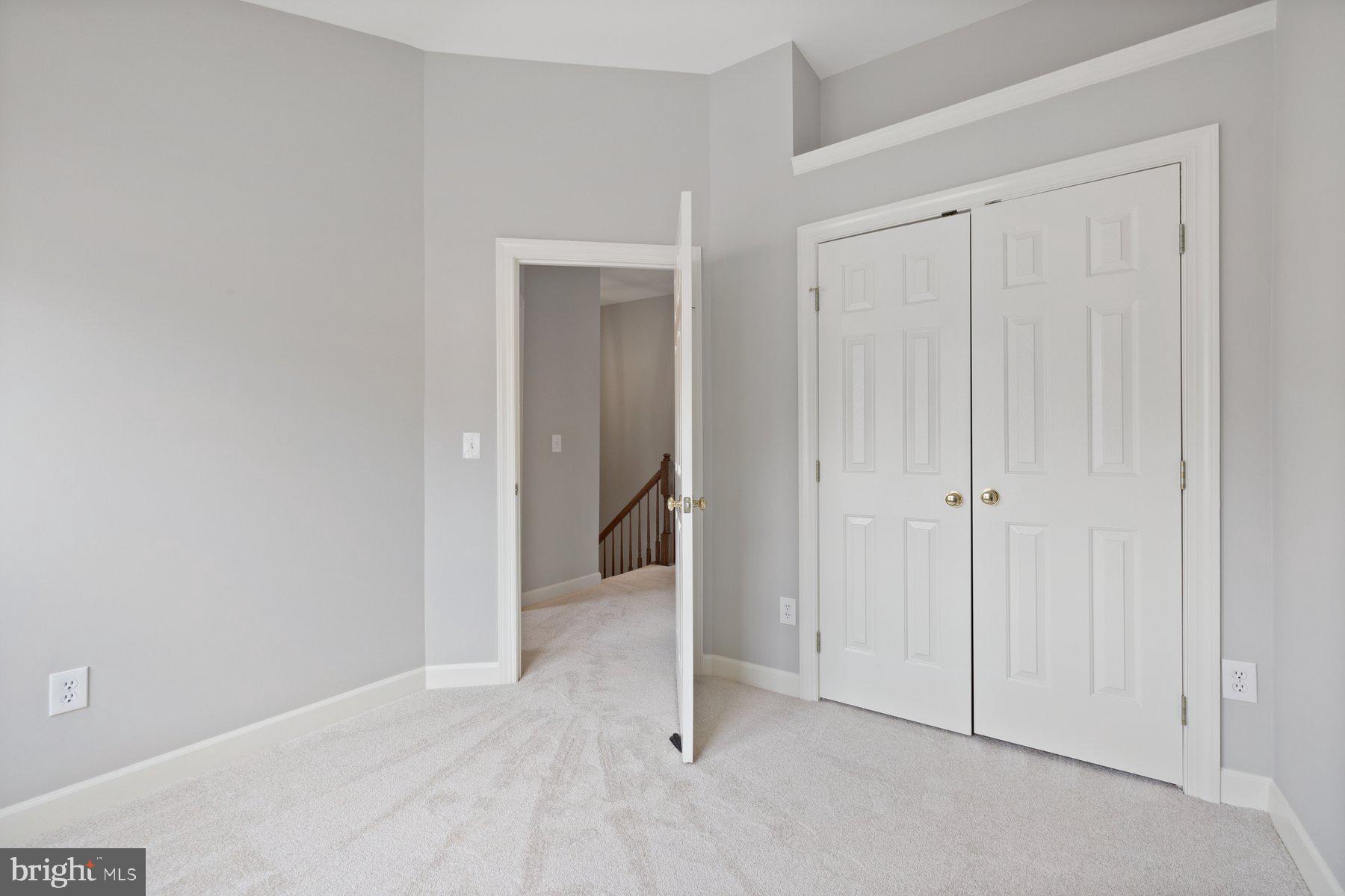 KINGSTOWNE - Residential