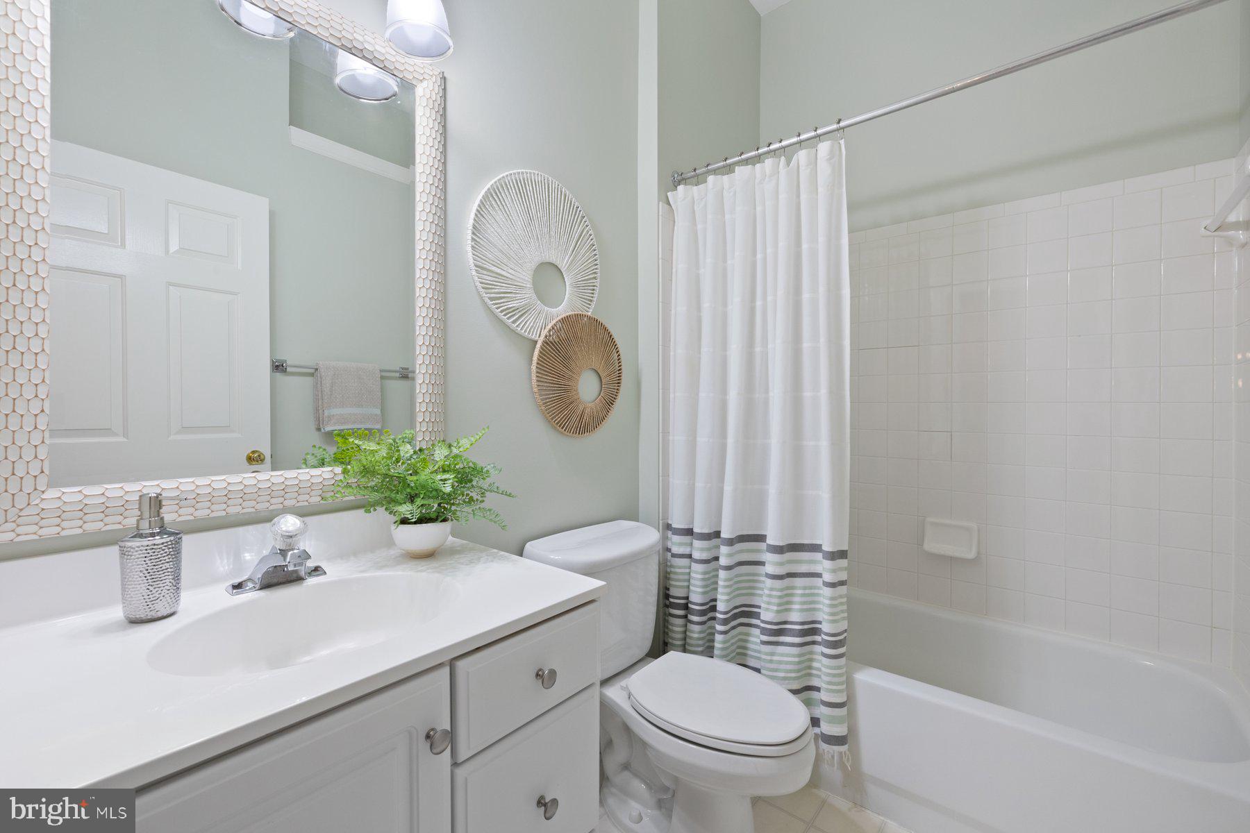 KINGSTOWNE - Residential