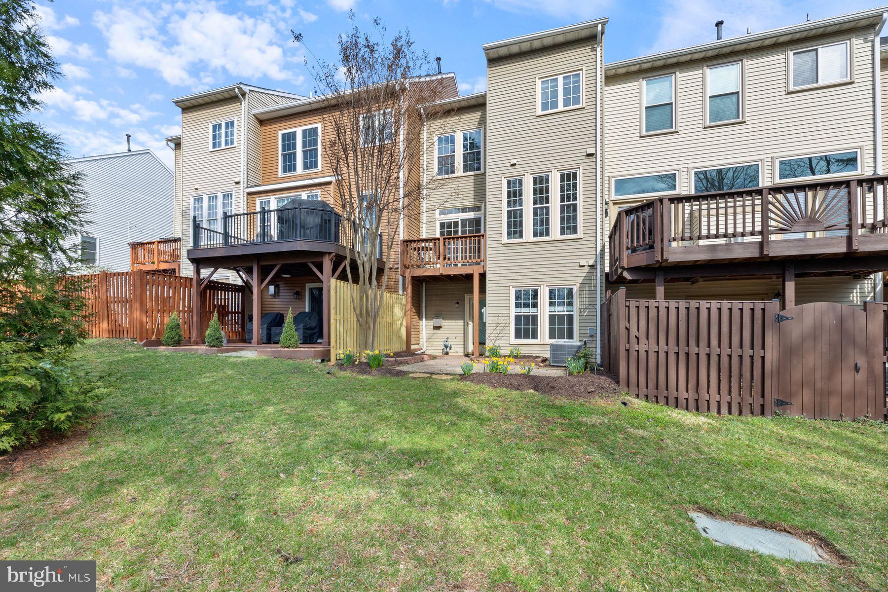 KINGSTOWNE - Residential