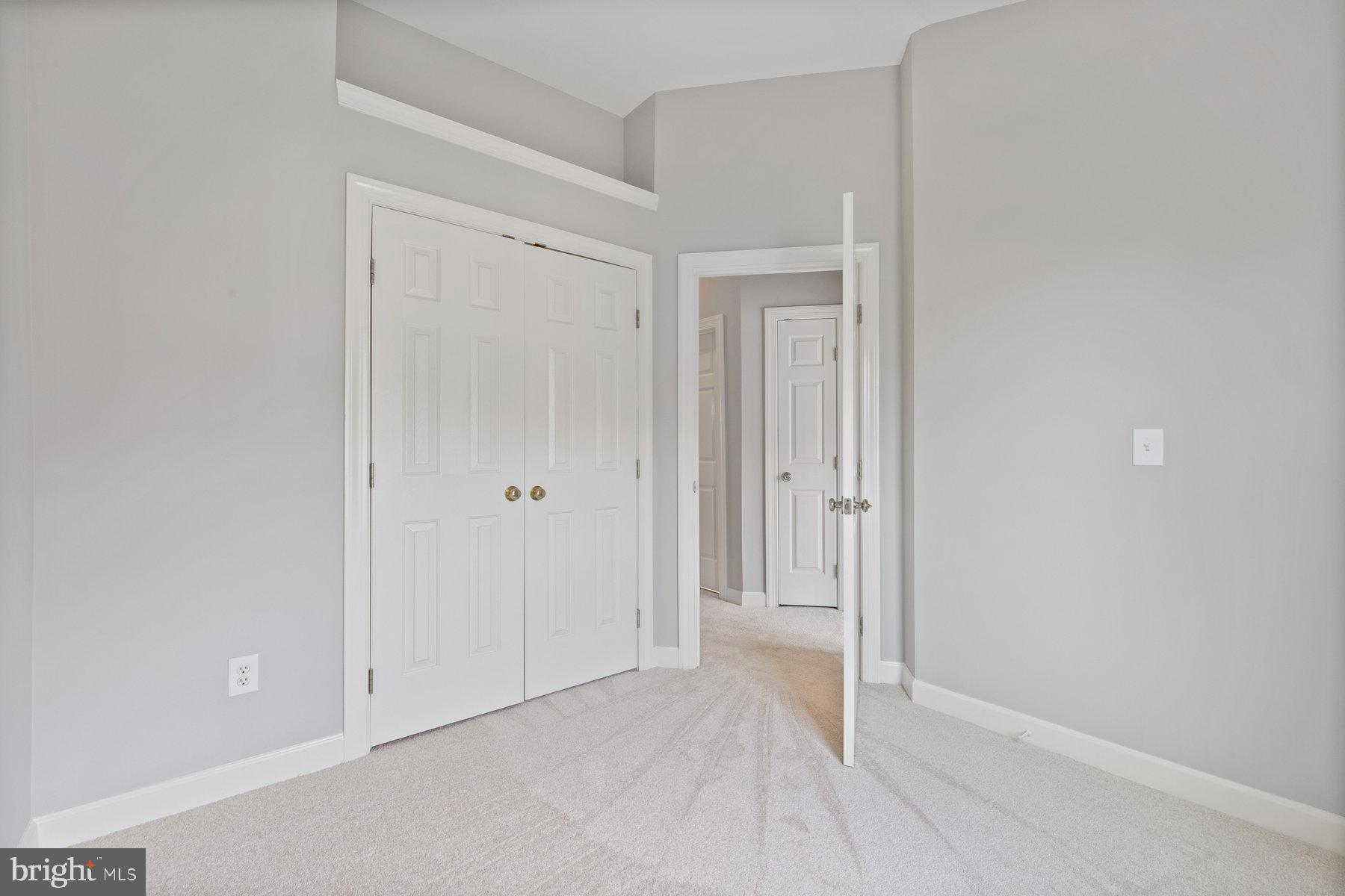 KINGSTOWNE - Residential