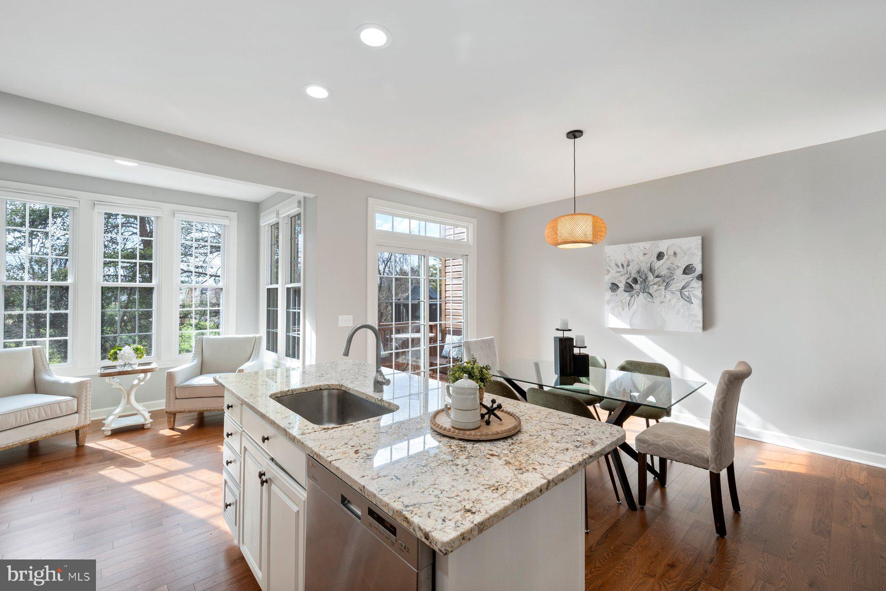 KINGSTOWNE - Residential