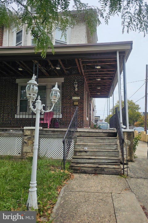 Townhouse For Sale - 515 Robbins Street<br/> PHILADELPHIA, PA 19111