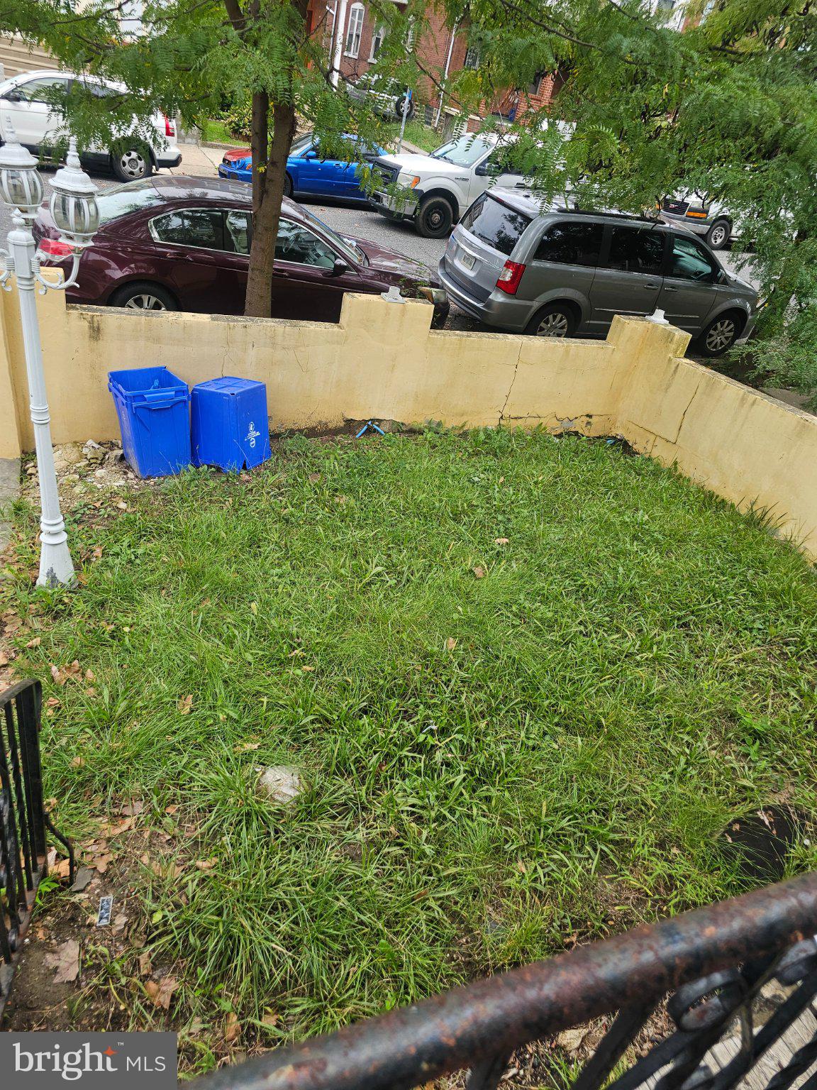 515 ROBBINS STREET