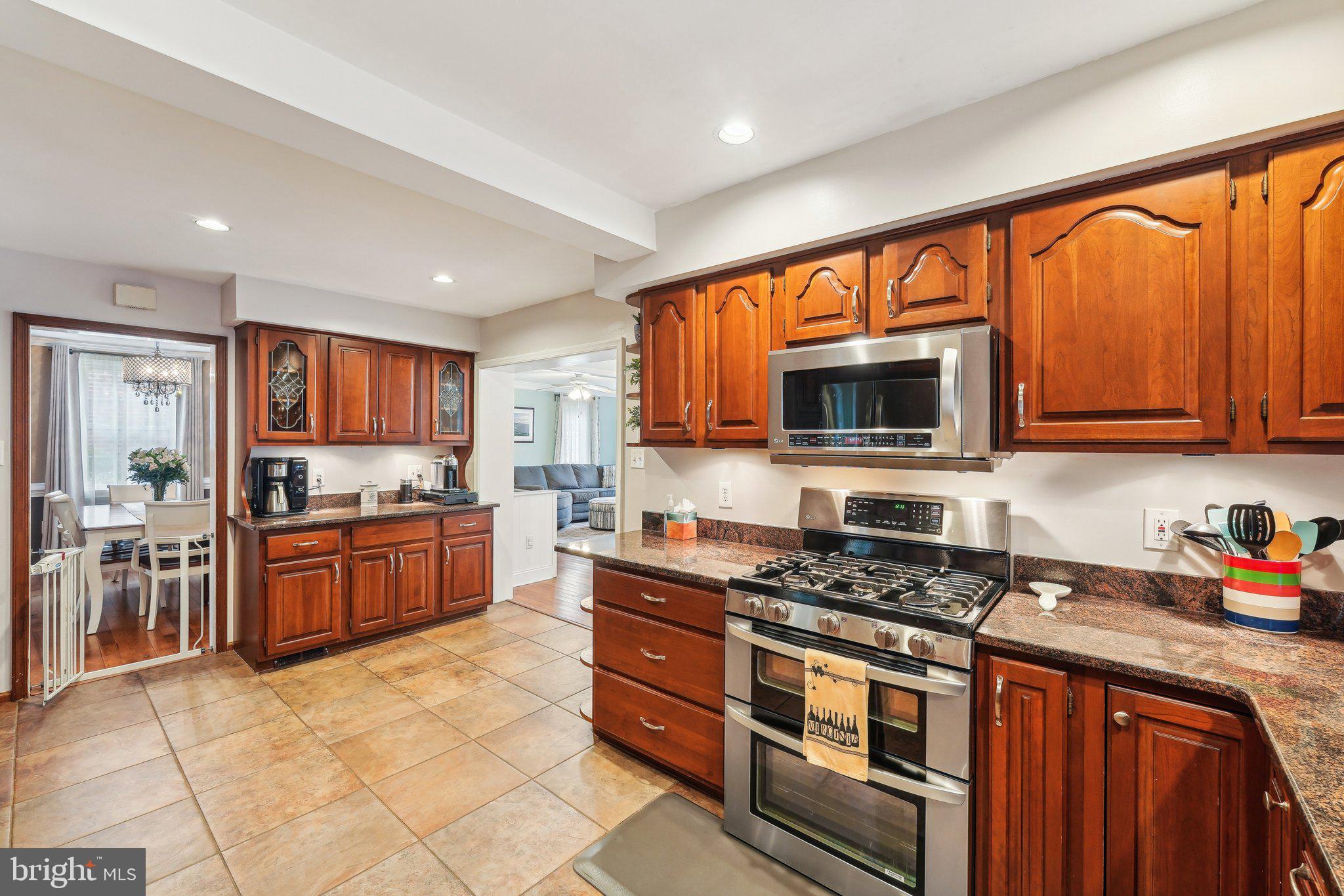 HAVERTOWN - Residential