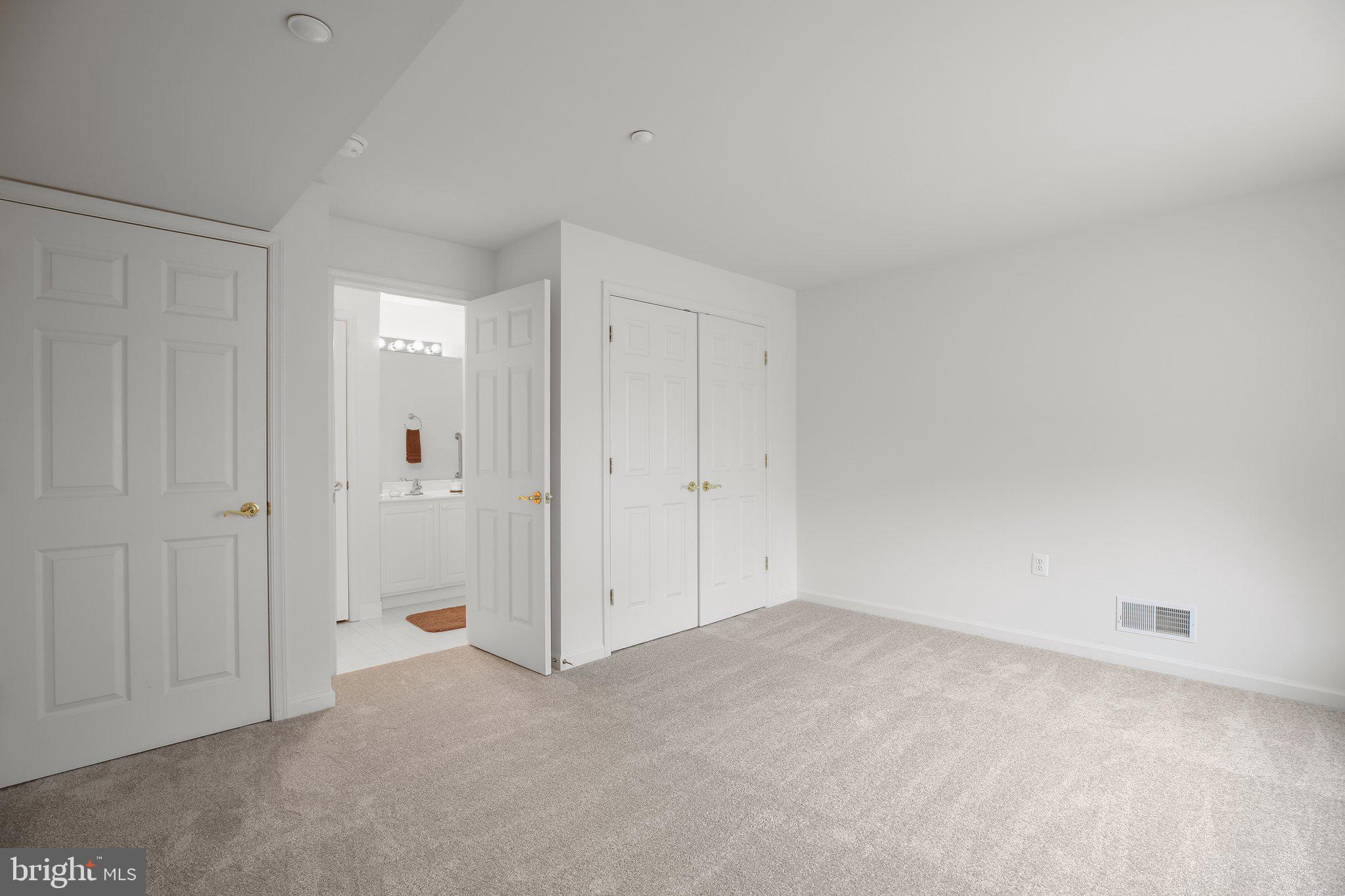 FALLS RUN - Residential