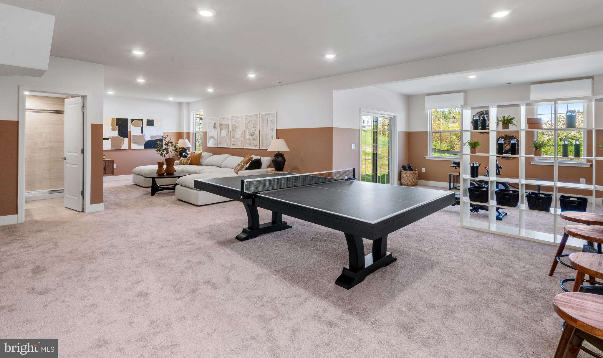 4 JOHN VANZANDT DR