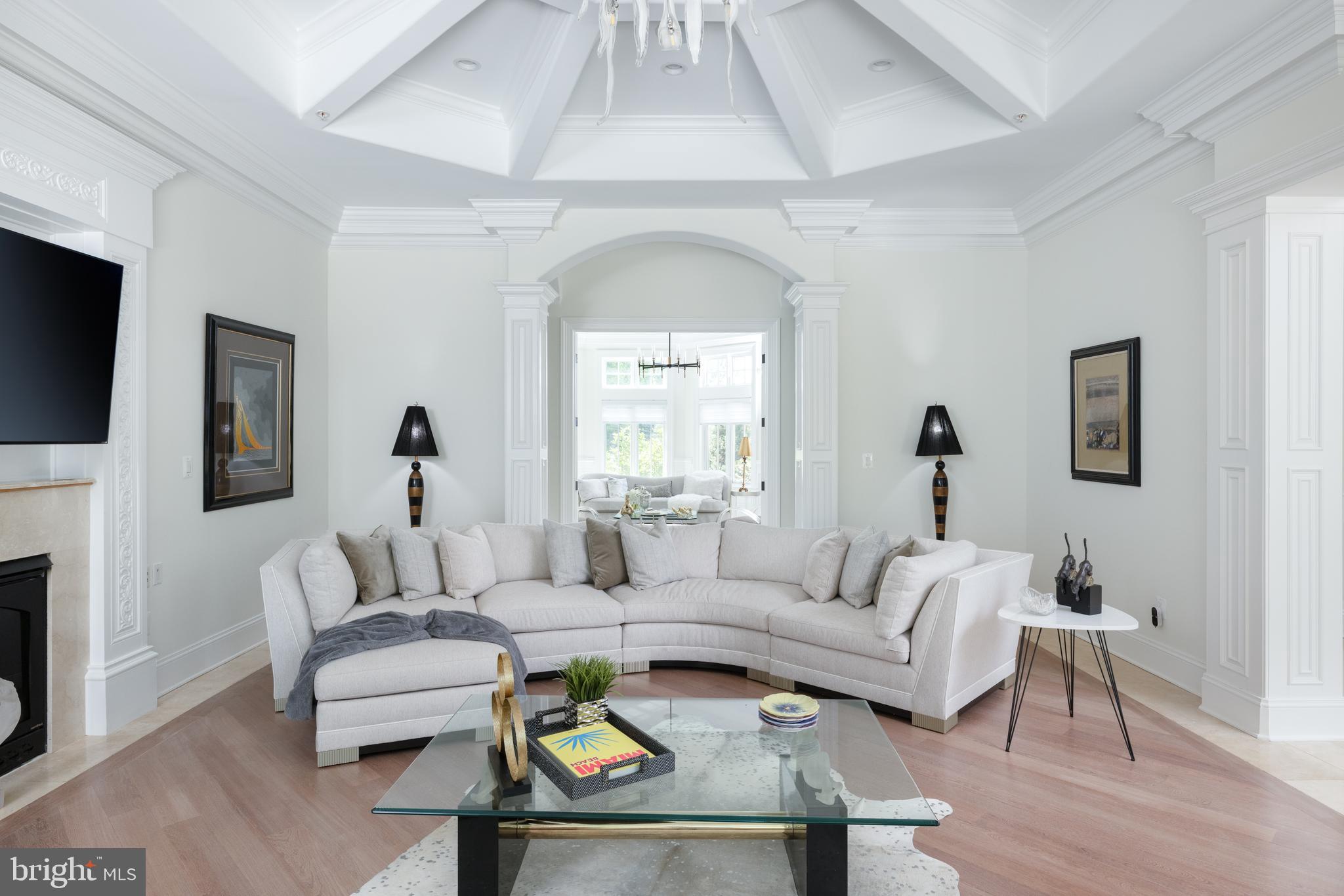 KENWOOD PARK - Residential