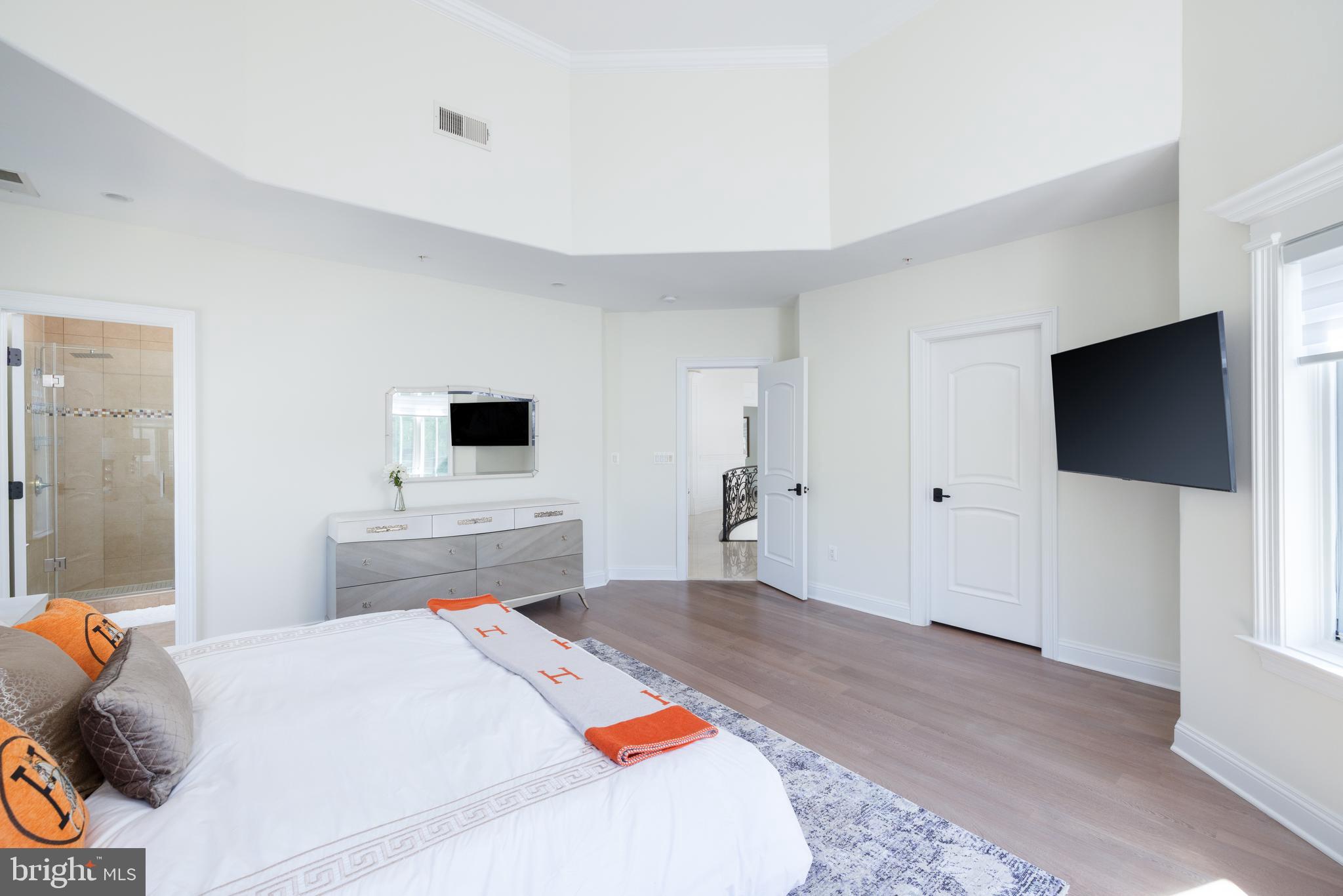 KENWOOD PARK - Residential