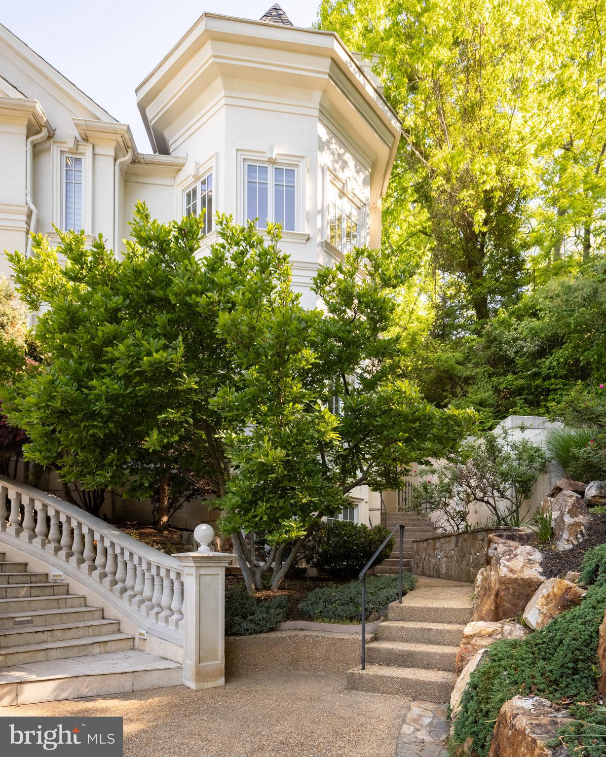 KENWOOD PARK - Residential
