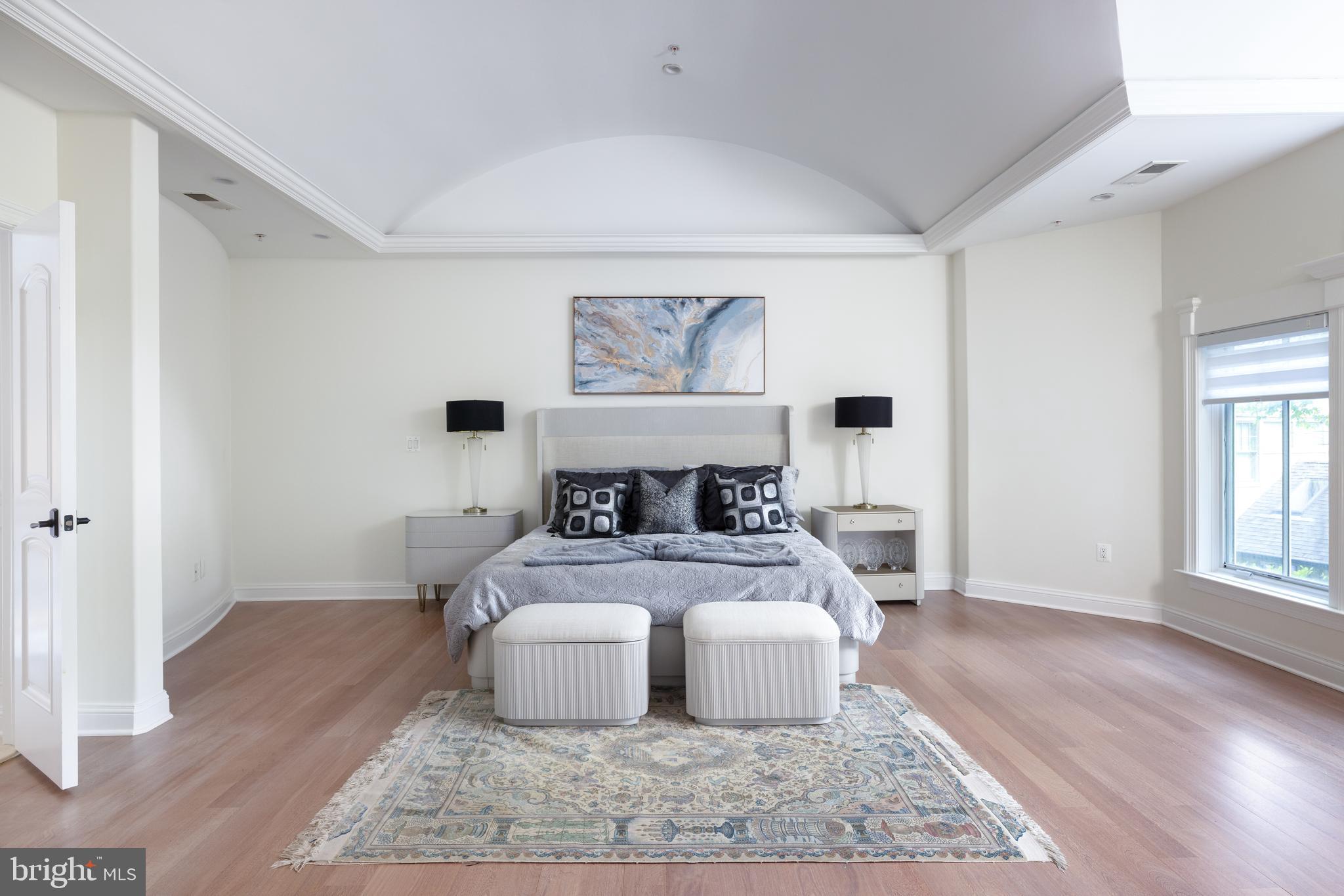 KENWOOD PARK - Residential