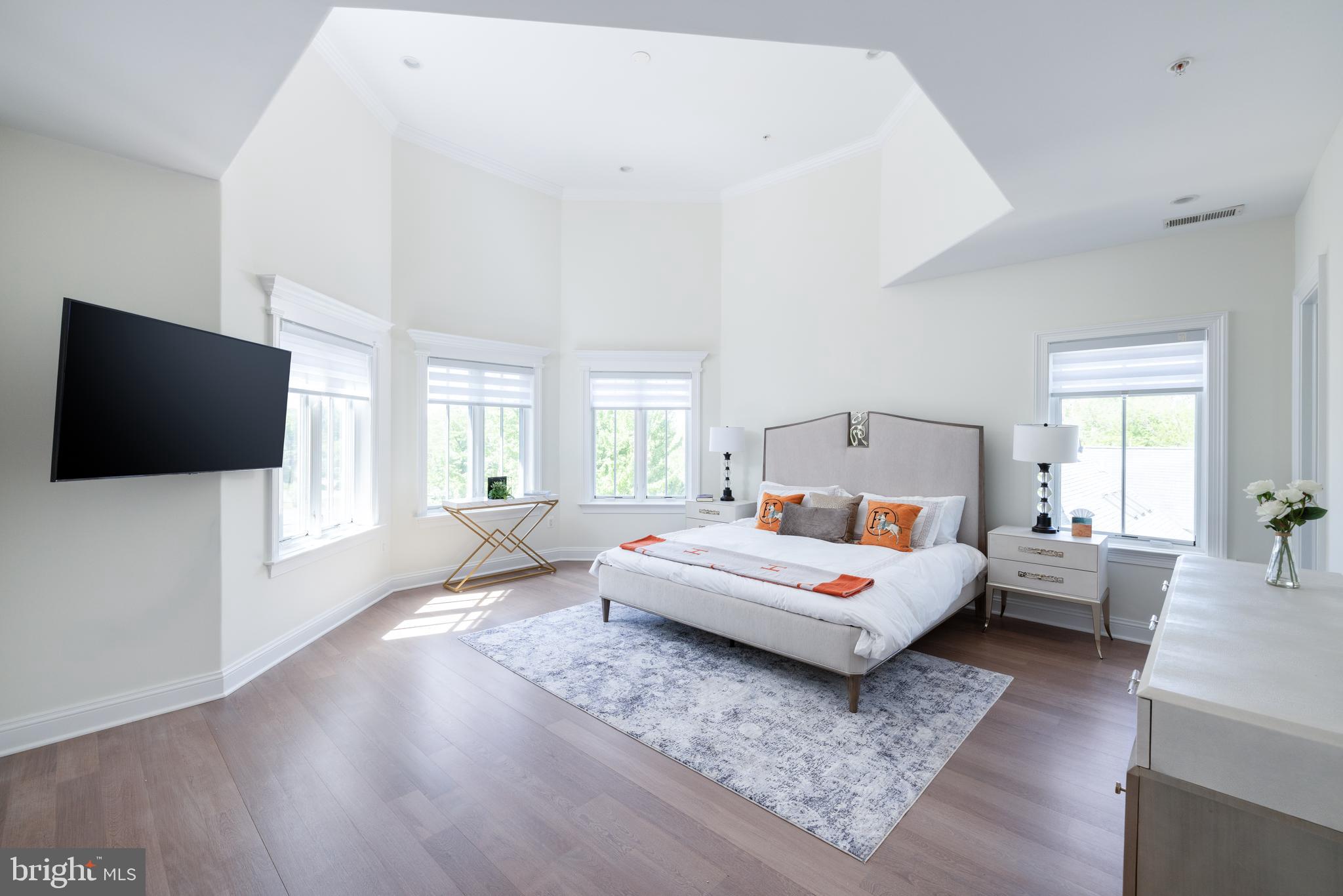 KENWOOD PARK - Residential