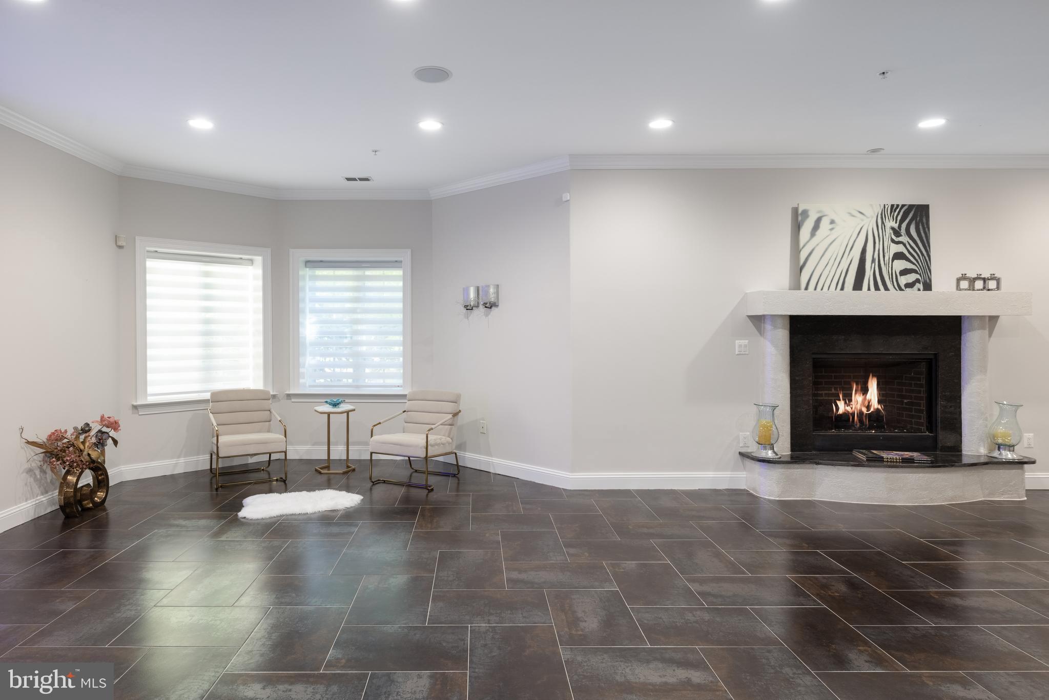 KENWOOD PARK - Residential