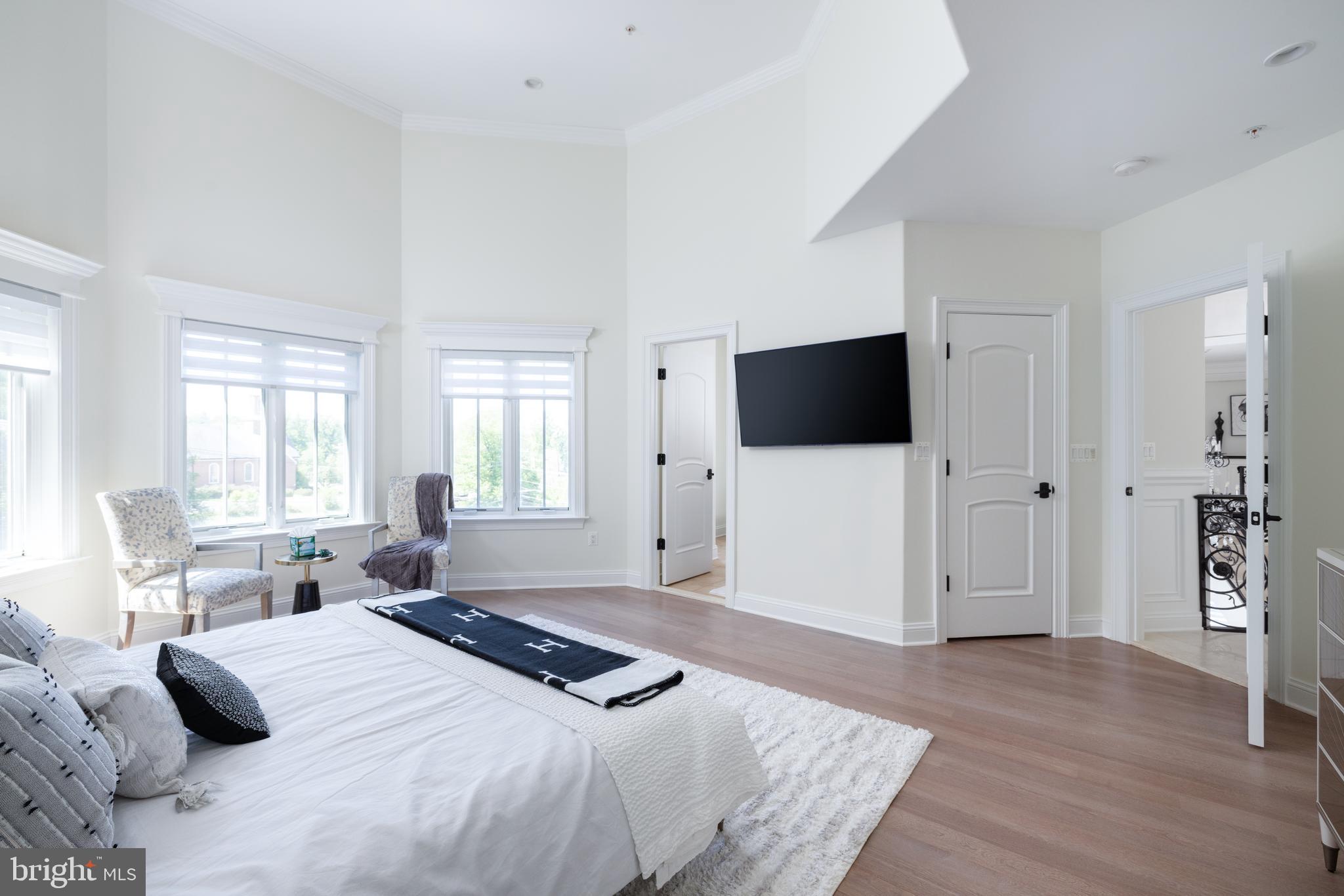 KENWOOD PARK - Residential