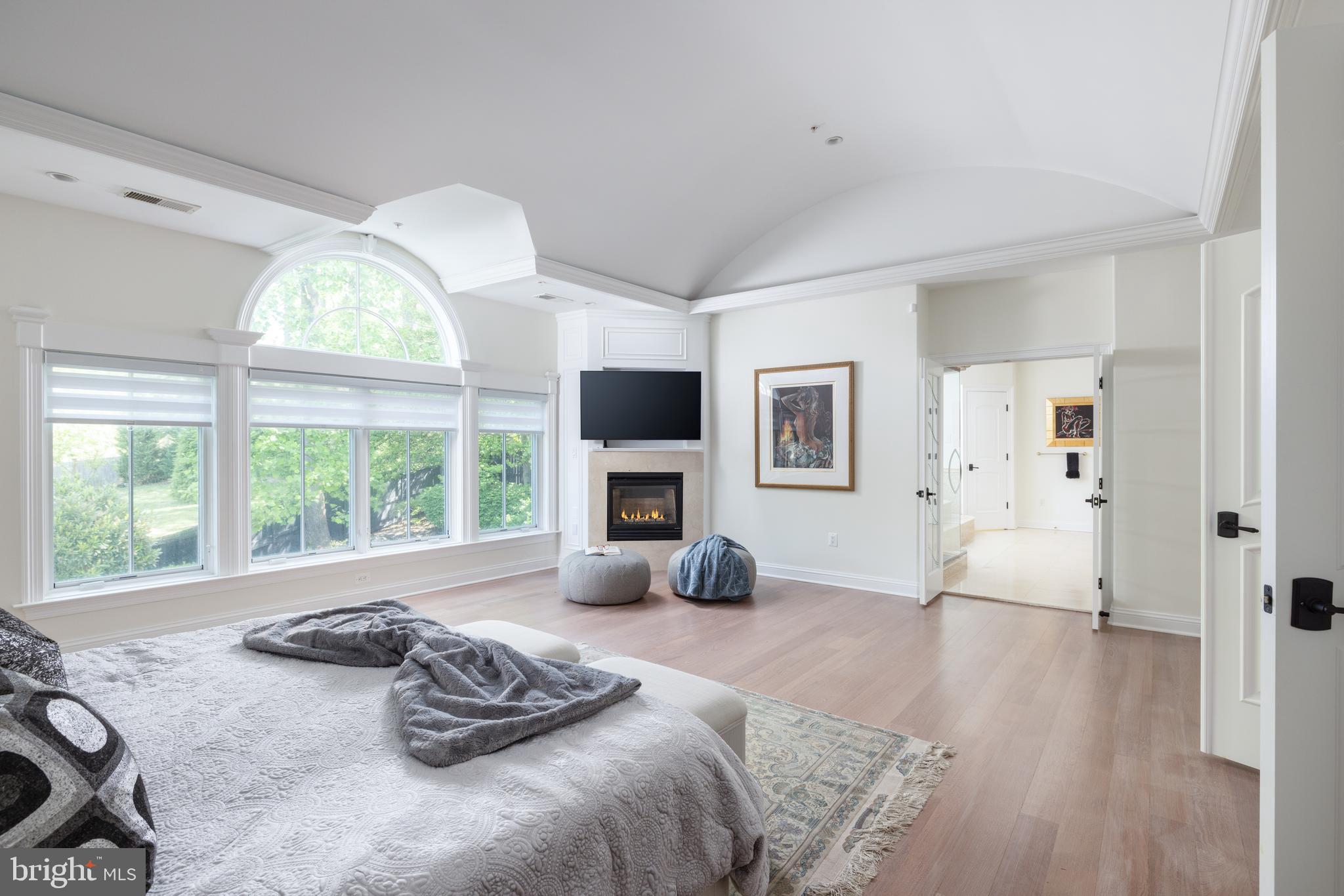 KENWOOD PARK - Residential