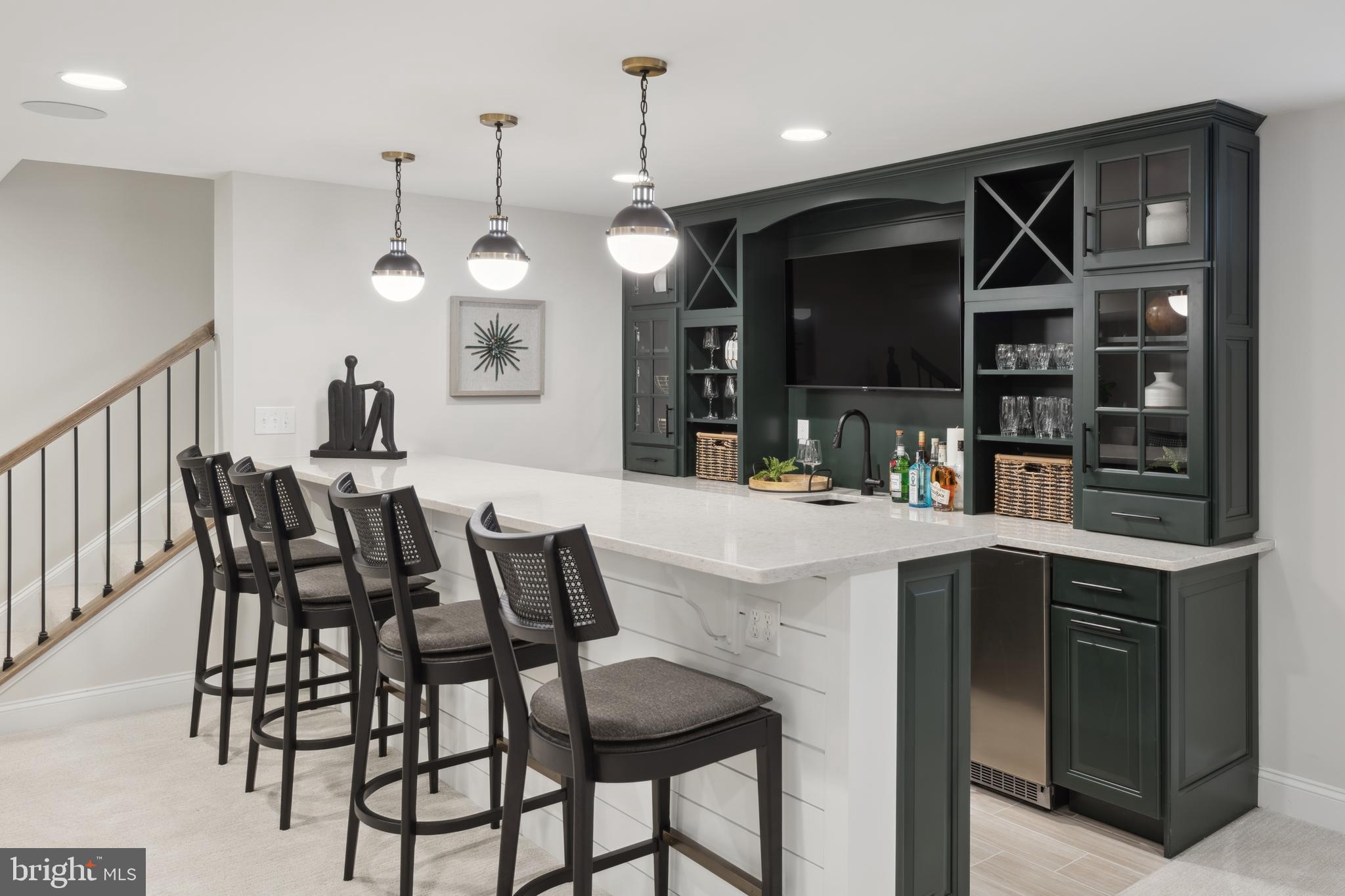 LIGHTSHIP COVE - Residential