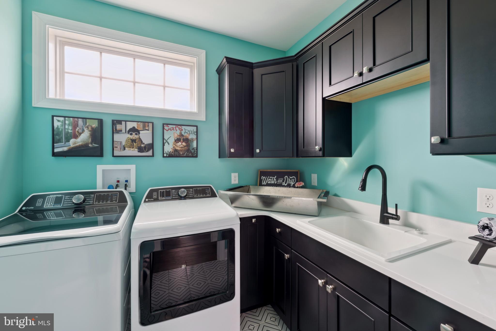 LIGHTSHIP COVE - Residential