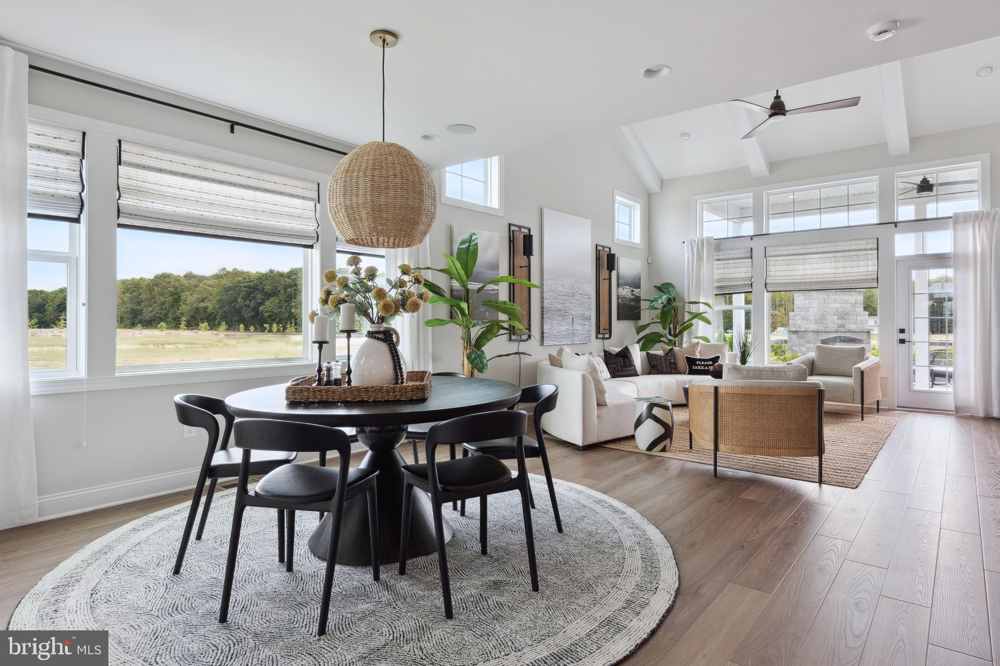 LIGHTSHIP COVE - Residential