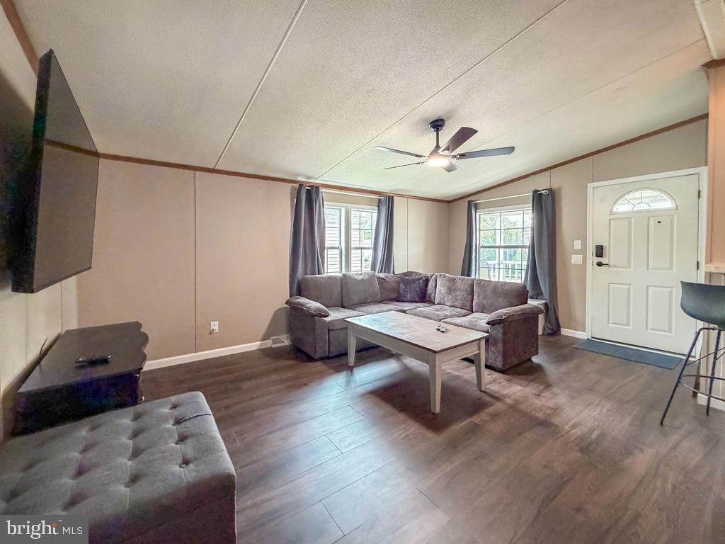 PENN VALLEY MHP - Residential