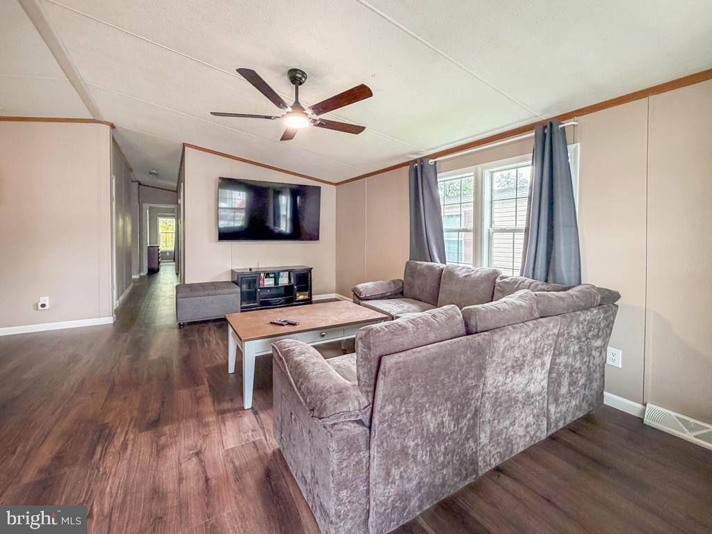 PENN VALLEY MHP - Residential