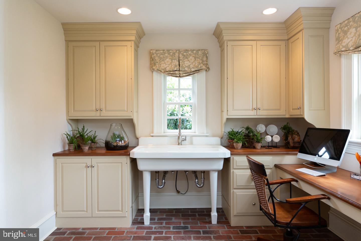 ARONIMINK - Residential