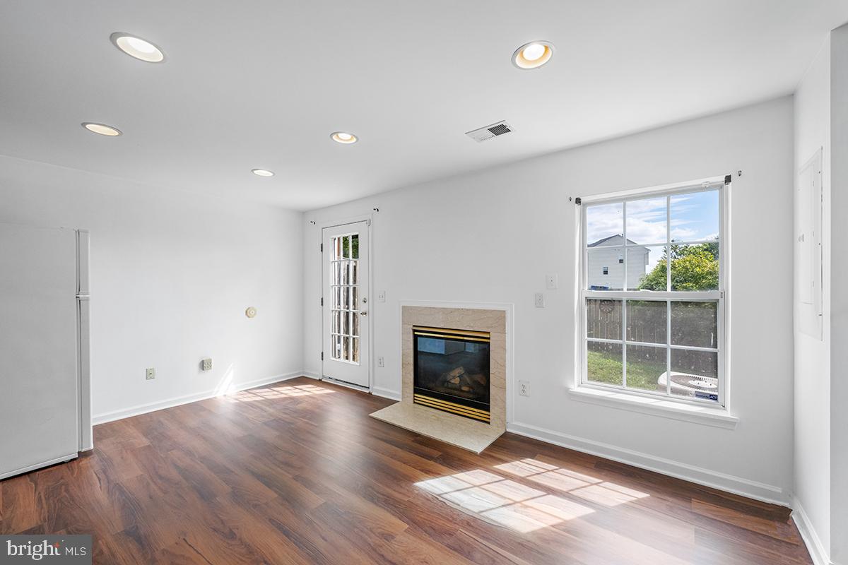 SYCAMORE HILL - Residential