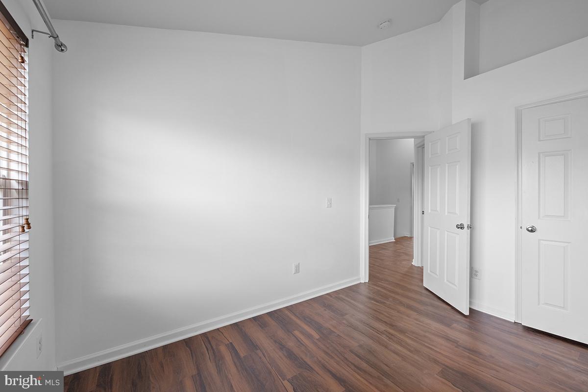 SYCAMORE HILL - Residential