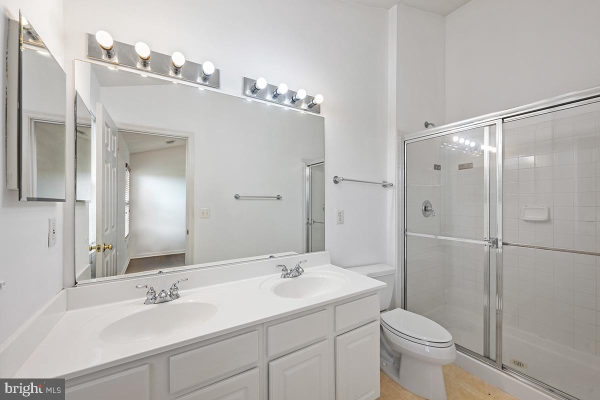 SYCAMORE HILL - Residential