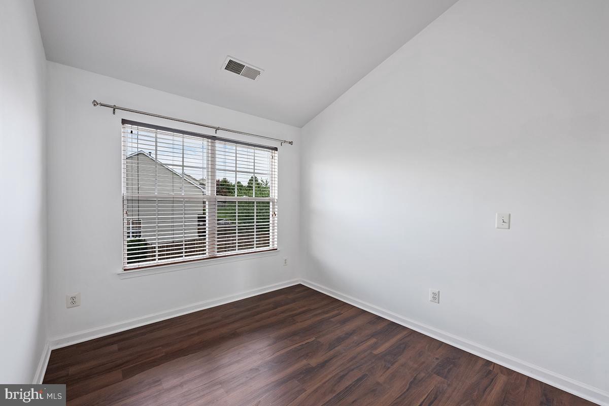 SYCAMORE HILL - Residential