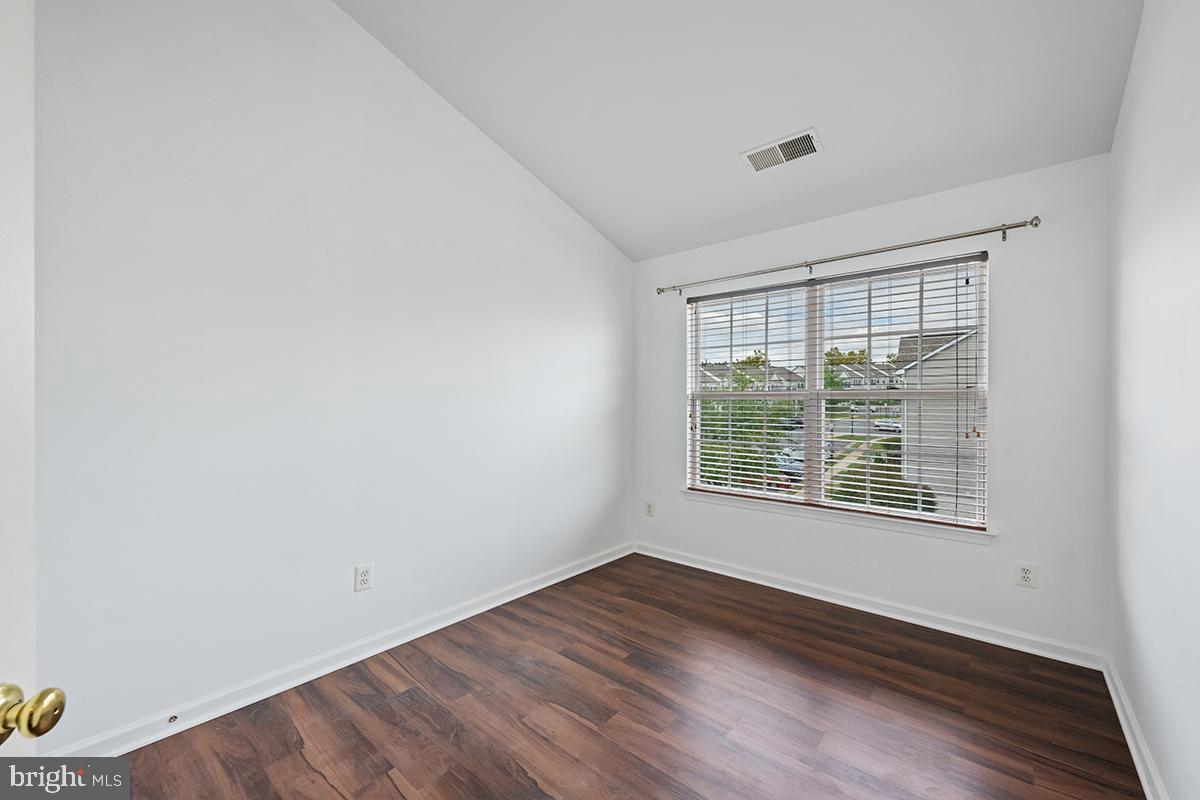 SYCAMORE HILL - Residential