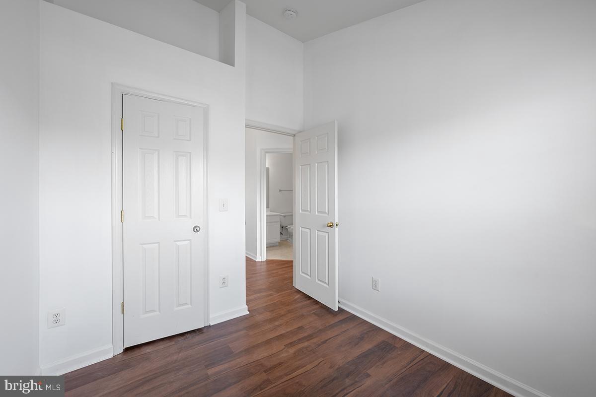 SYCAMORE HILL - Residential