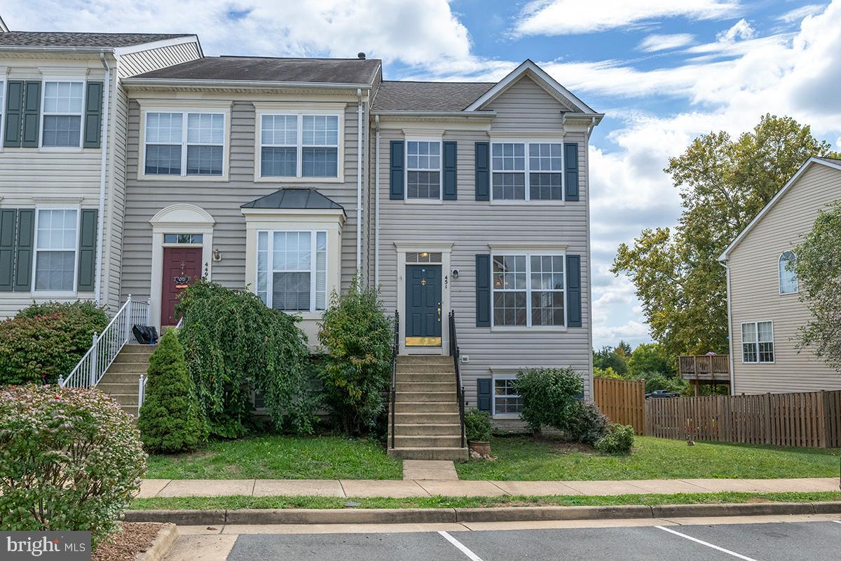 SYCAMORE HILL - Residential