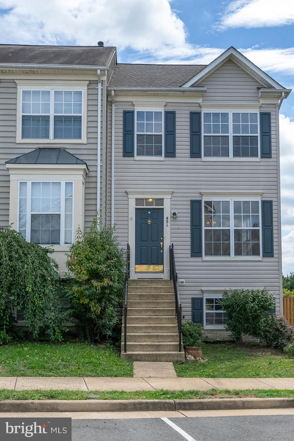 SYCAMORE HILL - Residential