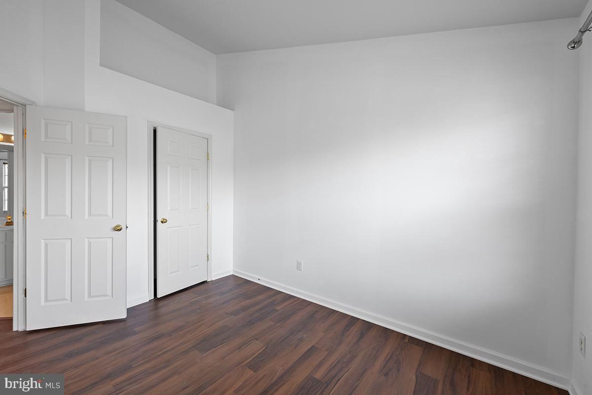 SYCAMORE HILL - Residential